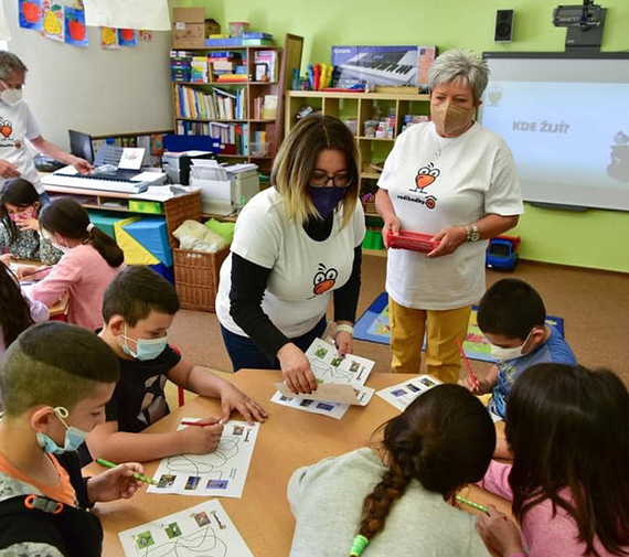 Spolupráce se školami a dalšími institucemi